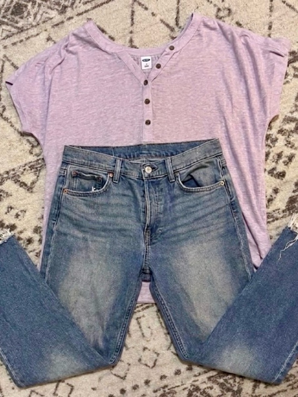 Outfit bundle~GAP Light Blue Straight Leg Jeans~old navy Henley~ casual